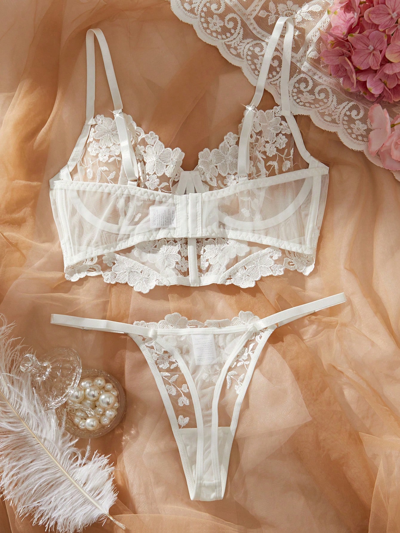Romantic White Floral Lace Lin - Sheer Bra Lace recension och pris