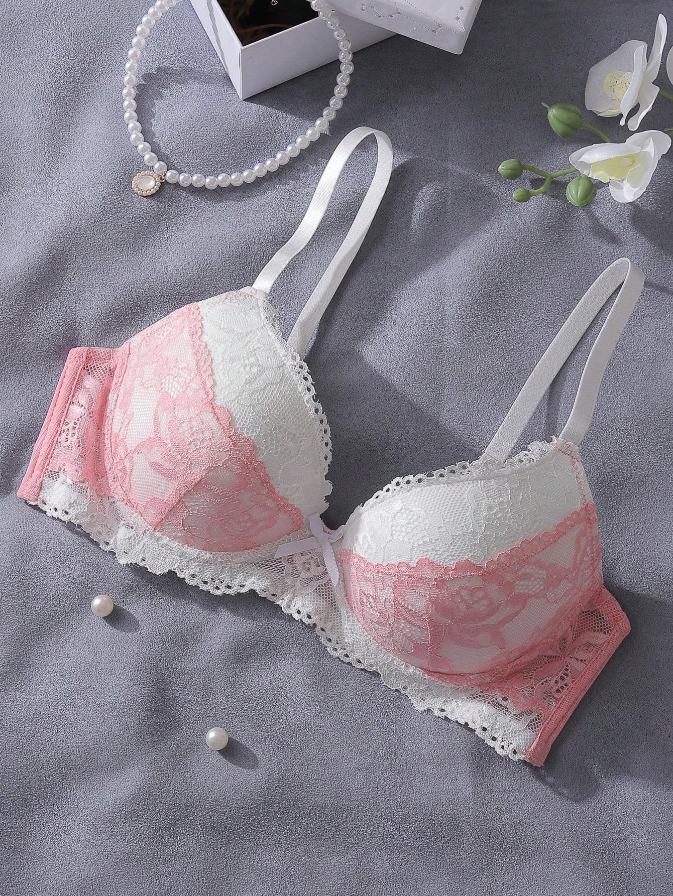 Pink and White Lace Patchwork  - Underwire Bra Padded recension och pris
